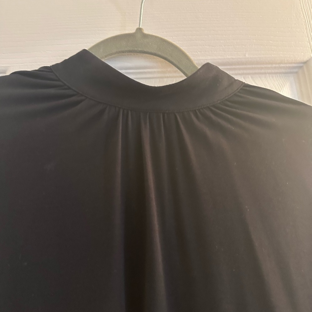 Black mock neck long sleeve shirt